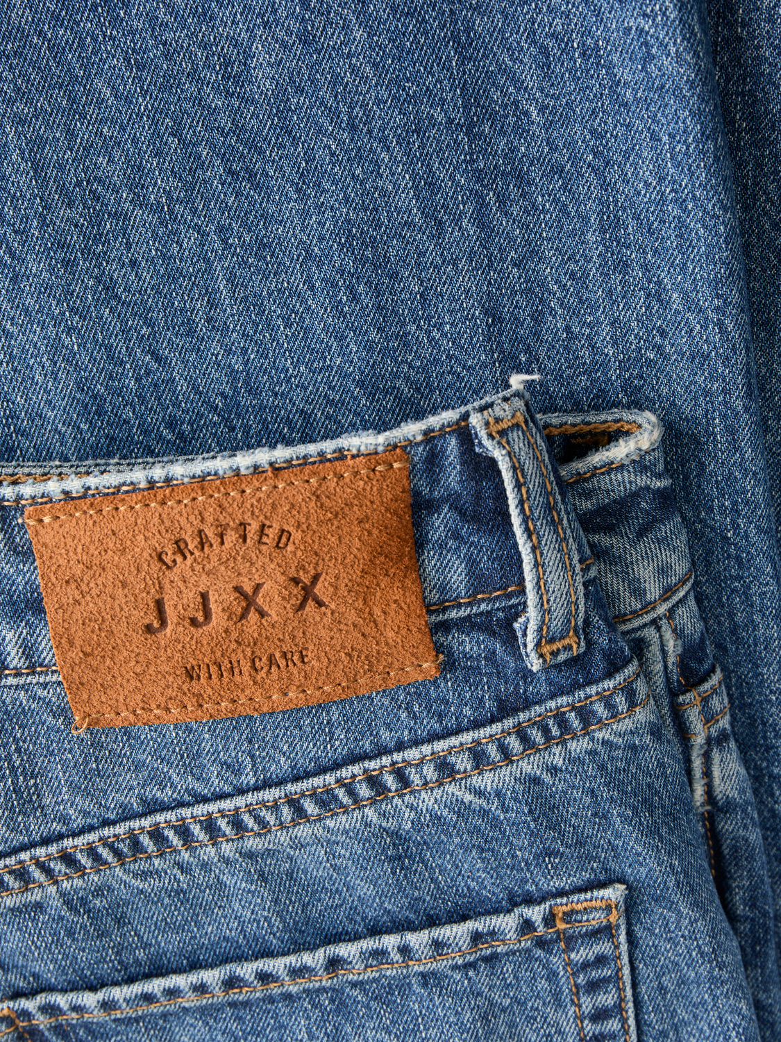 model_shot-detail